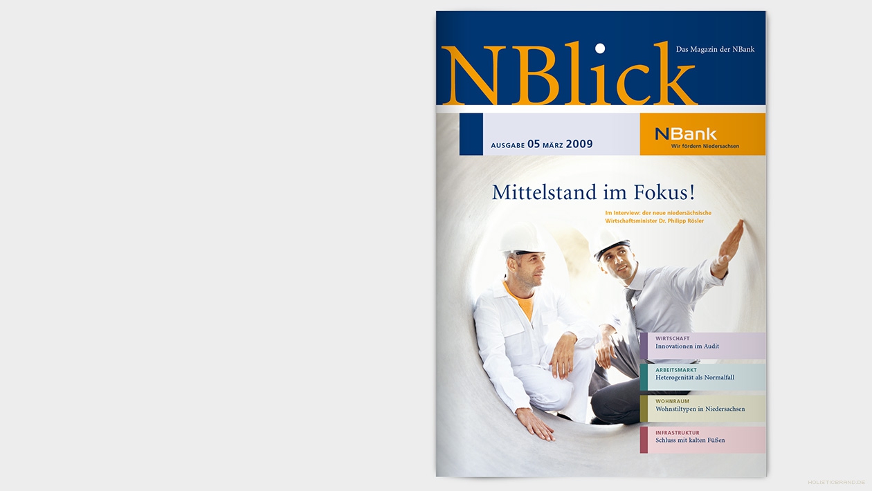 Vor allem die Titelbilder trugen zur Erweiterung des Bildpool bei. Layout eines Magazintitels: Zwei Männer mit Bauhelmen sitzen im Innern einer Betonröhre bei einer Besprechung